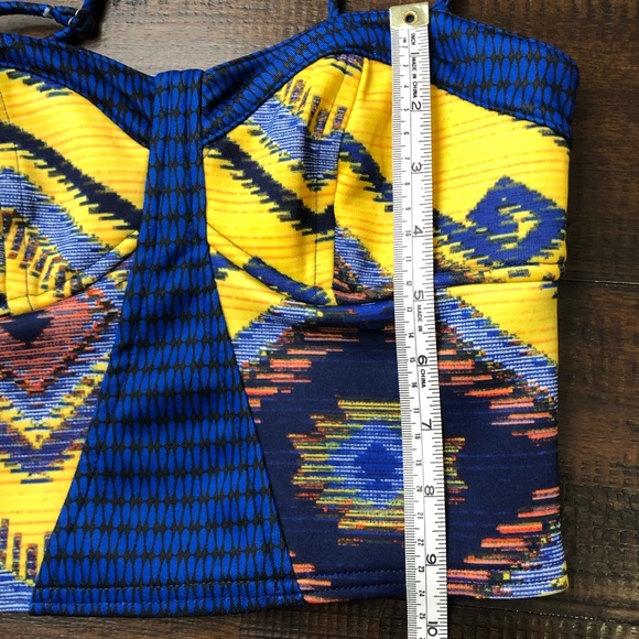 Colorful Xhilaration crop top size small - Picture 4 of 4